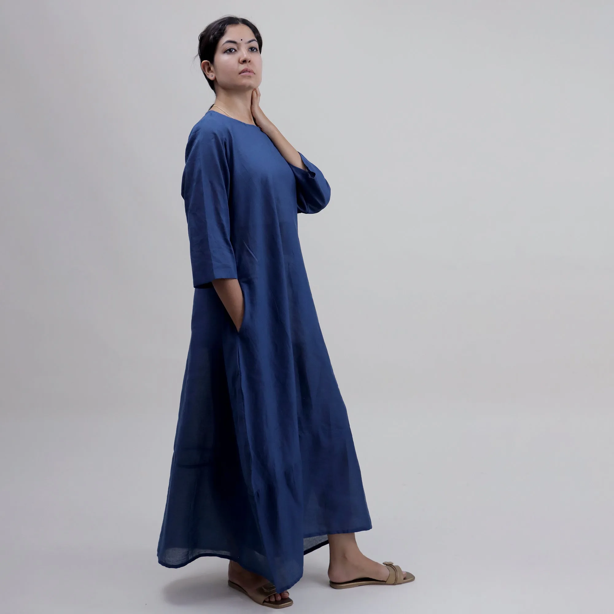 Blue Solid Round Neck Women Cotton Kaftan